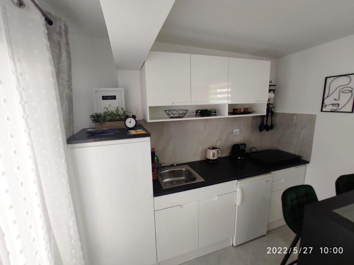 Apartments Mia Bibinje Exterior photo