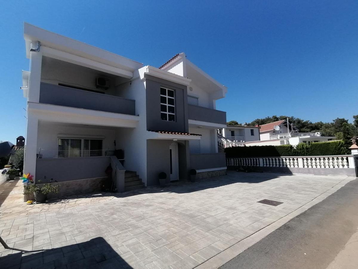 Apartments Mia Bibinje Exterior photo